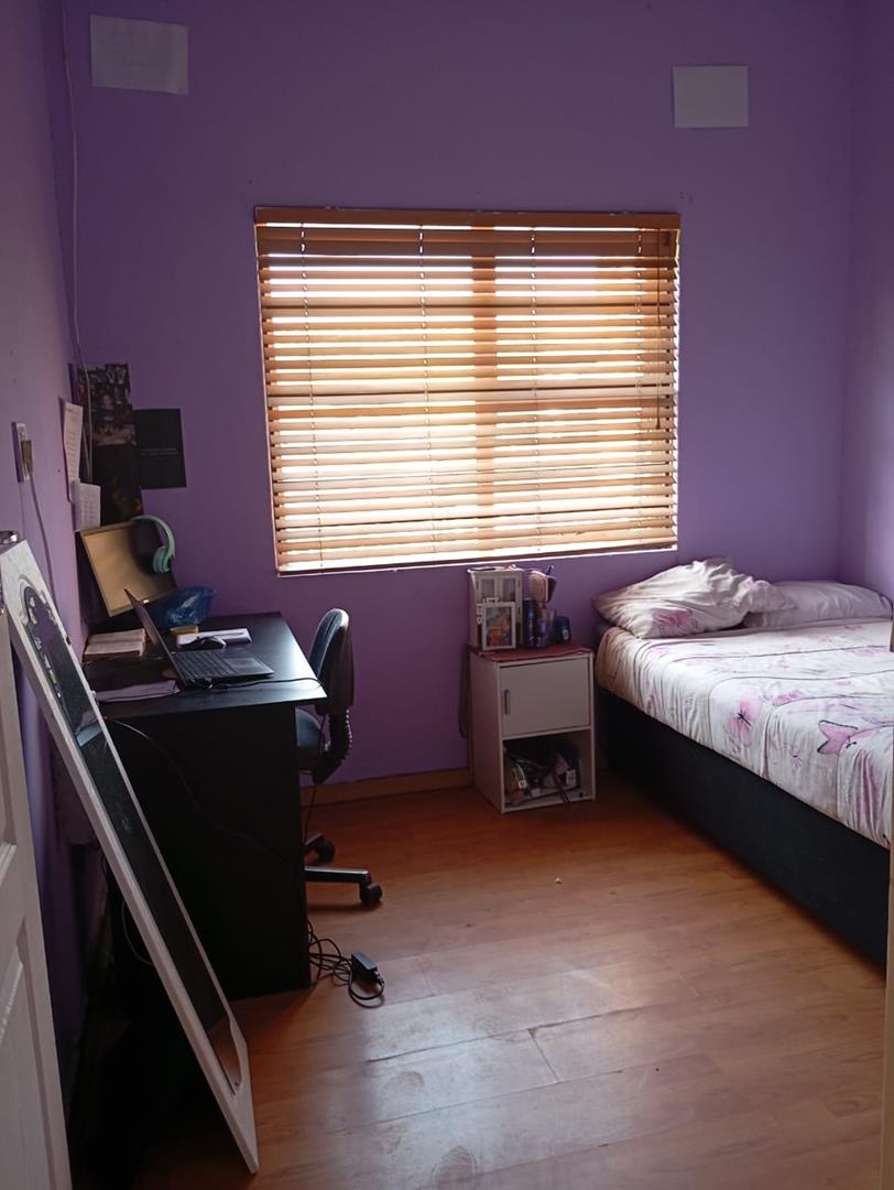 To Let 3 Bedroom Property for Rent in Cravenby Western Cape